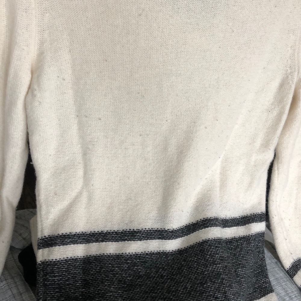 Sweater bundle - Picture 14 of 14